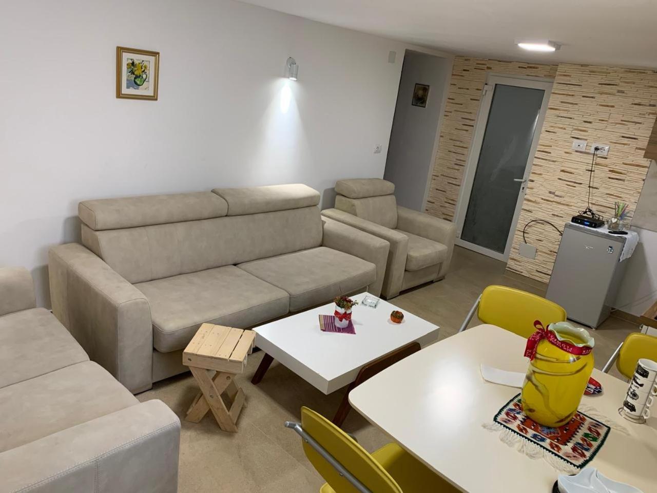 Et Apartaments تيرانا المظهر الخارجي الصورة